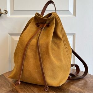 Madewell Canvas Somerset Bucket Drawstring
Backpack in Acorn